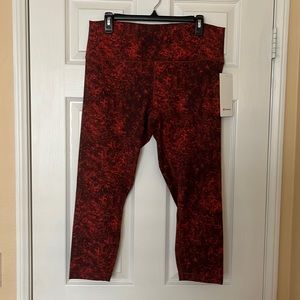 Lululemon Wunder Train high rise crop 23”